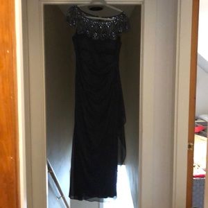 Daytime formal dress